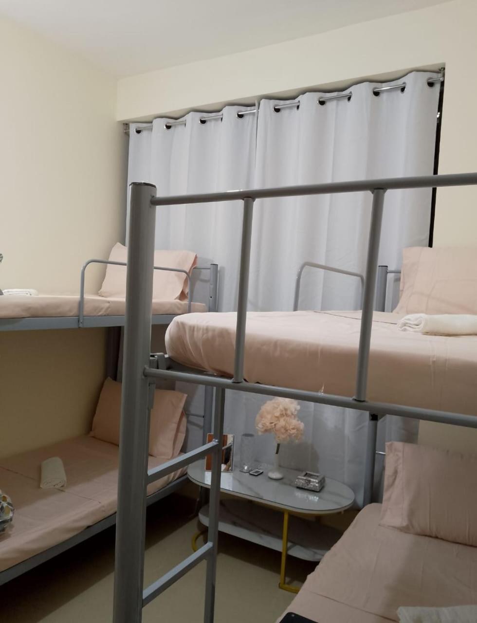 Top House Hostel アブダビ エクステリア 写真